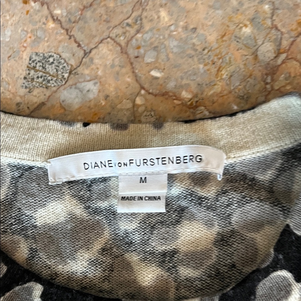 Diane Von Furstenberg Black and Gray Patterned Cardigan